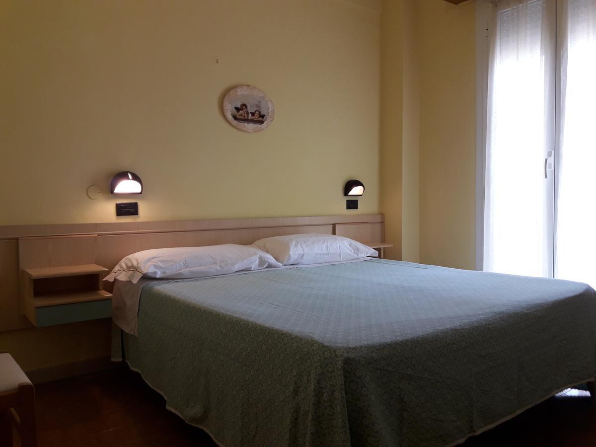 Hotel Villa Aurora Bellaria-Igea Marina Zewnętrze zdjęcie