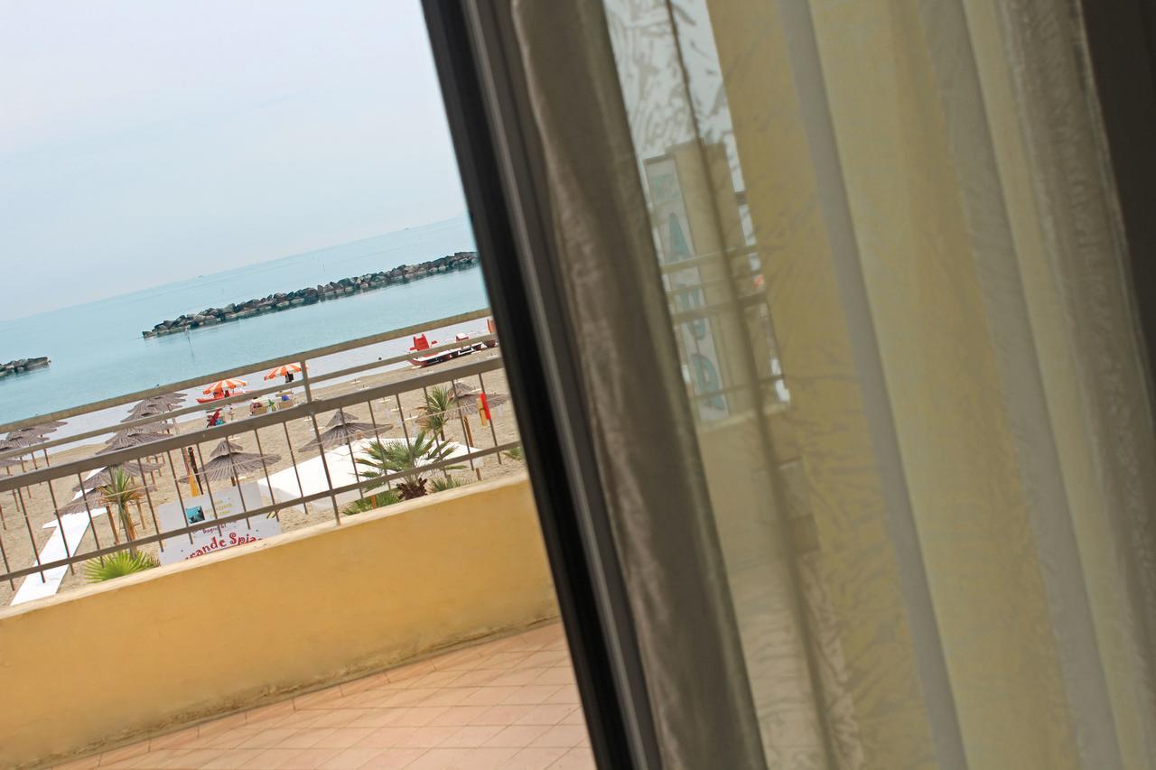 Hotel Villa Aurora Bellaria-Igea Marina Zewnętrze zdjęcie