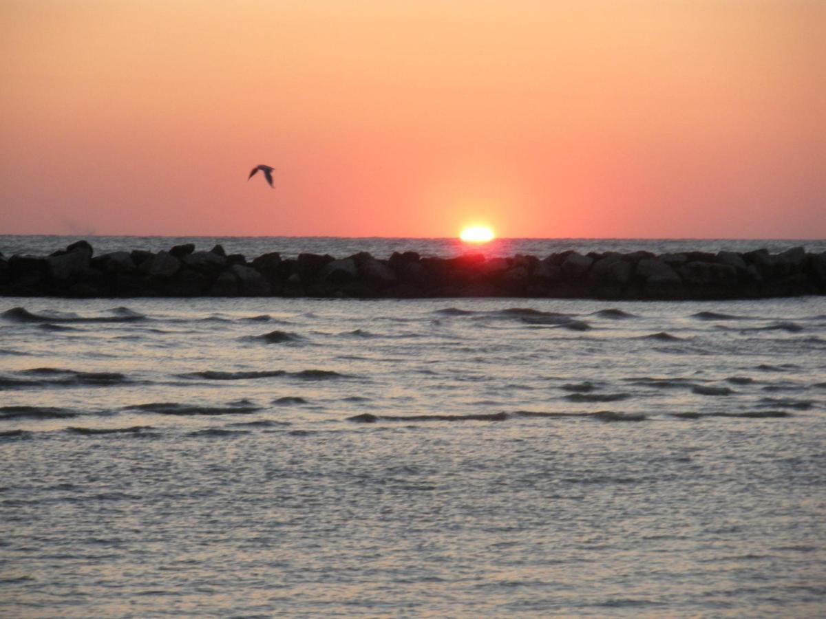 Hotel Villa Aurora Bellaria-Igea Marina Zewnętrze zdjęcie